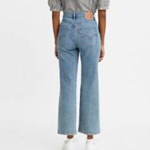 Levis Crop Flare High Rise - 26